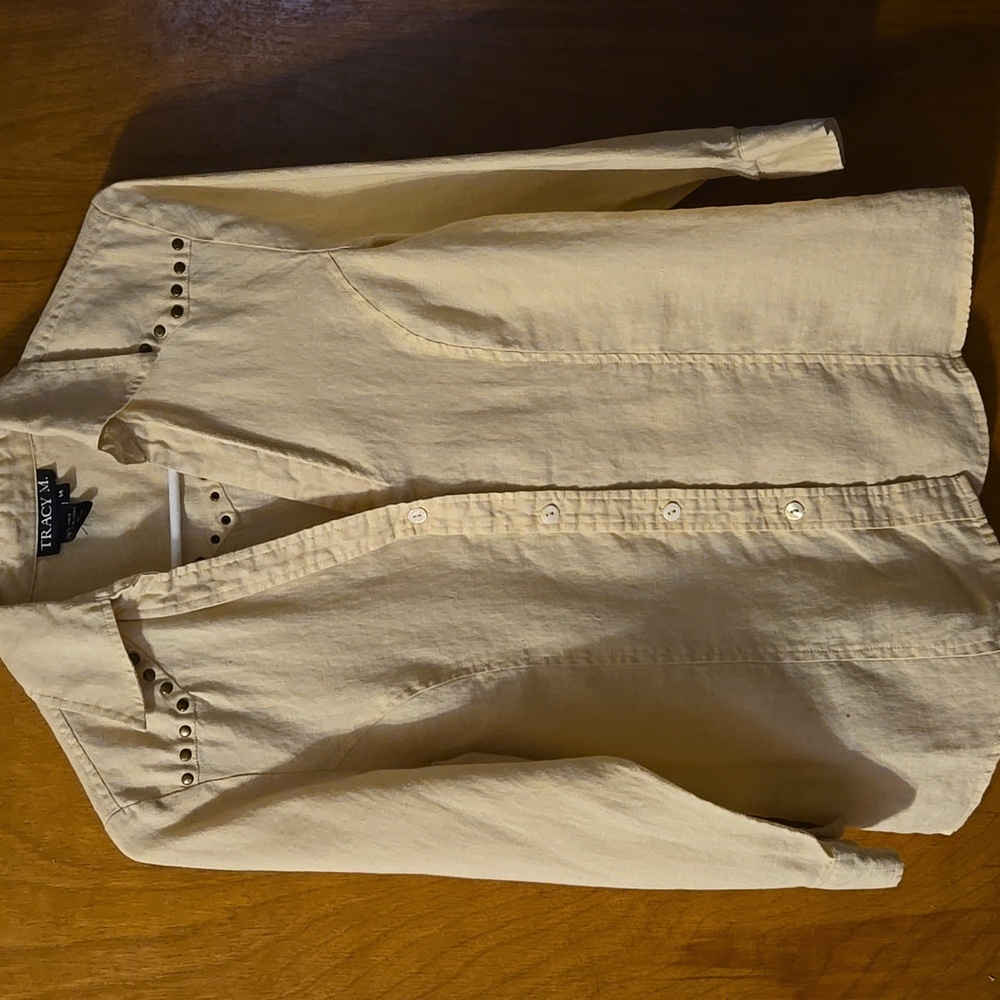 Linen Button Down Shirt Size Medium: D